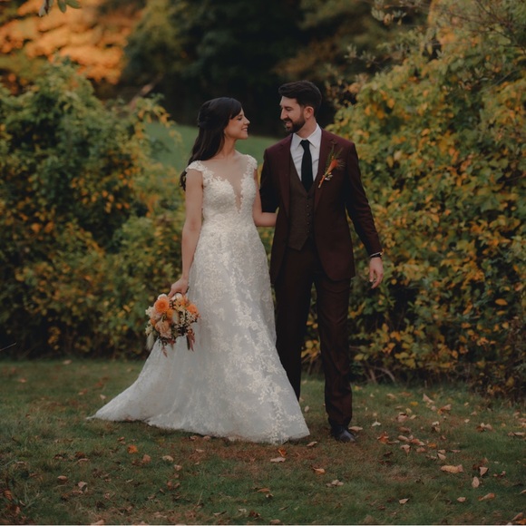 Tony Ward Couture La Mariee Bridal Gown - Picture 1 of 17